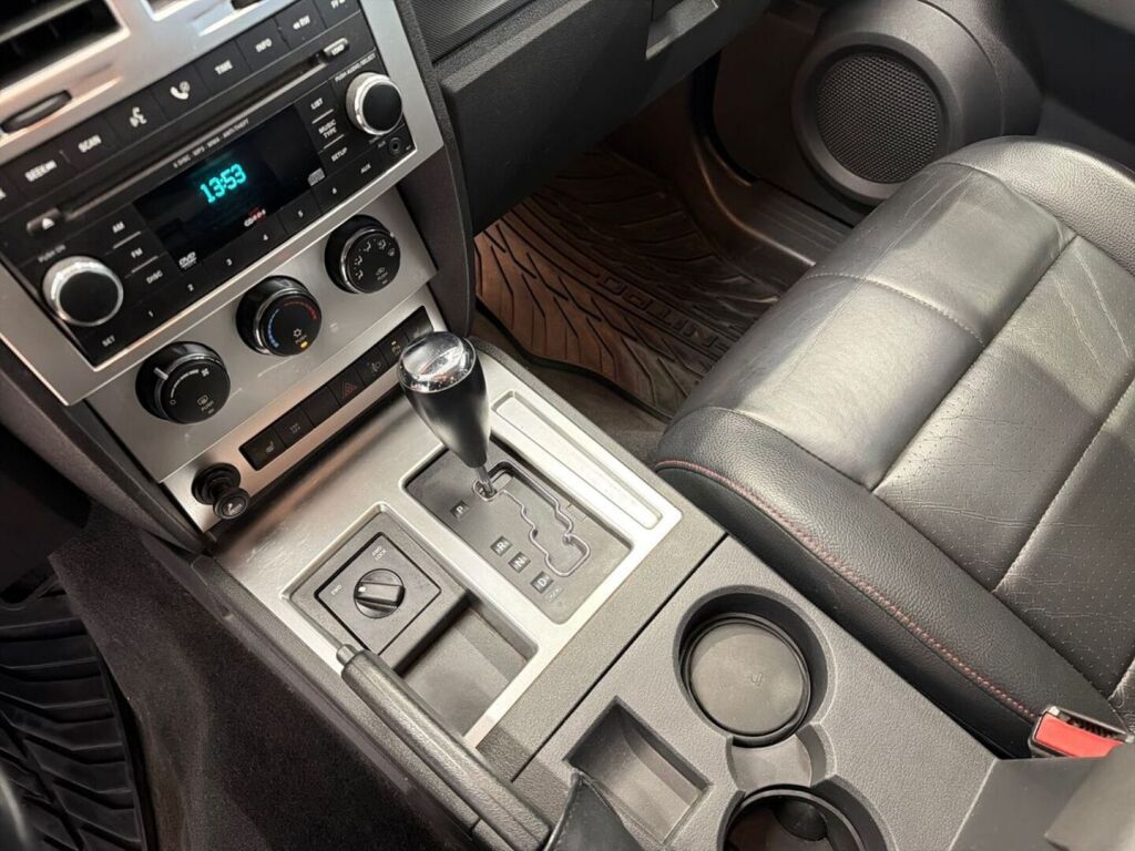 Dodge Nitro 2007 Oranssi