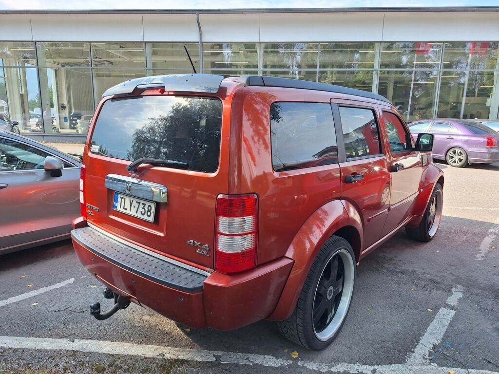 Dodge Nitro 2007 Oranssi