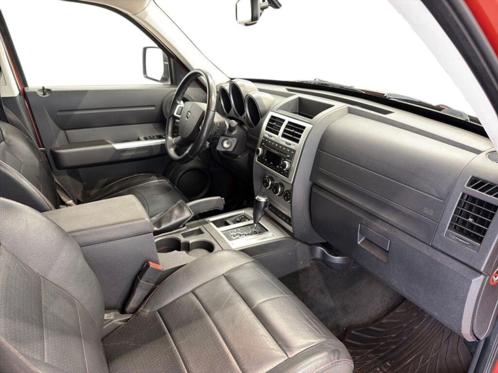 Dodge Nitro 2007 Oranssi