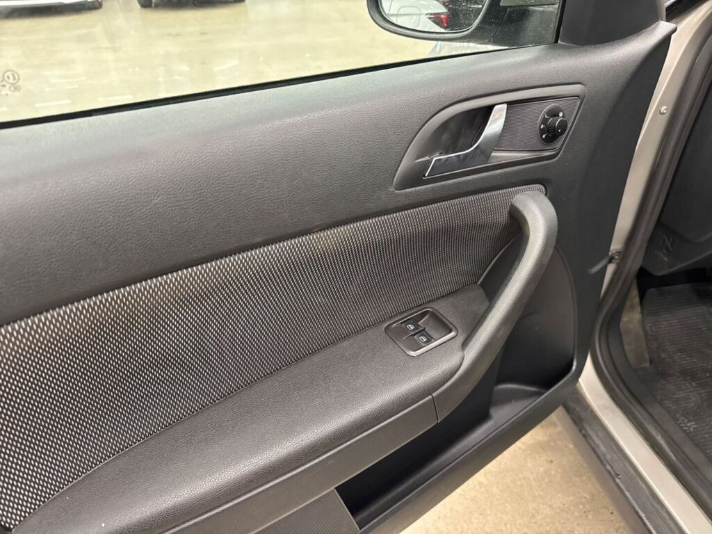 Skoda Yeti 2011 Ruskea (beige)
