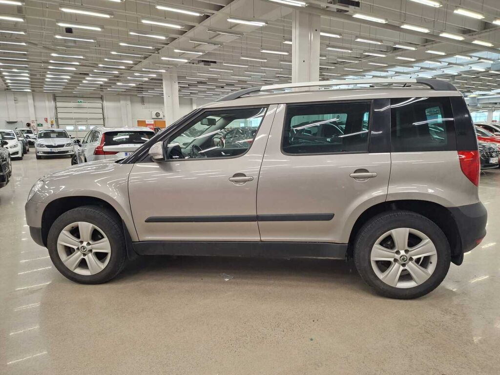 Skoda Yeti 2011 Ruskea (beige)