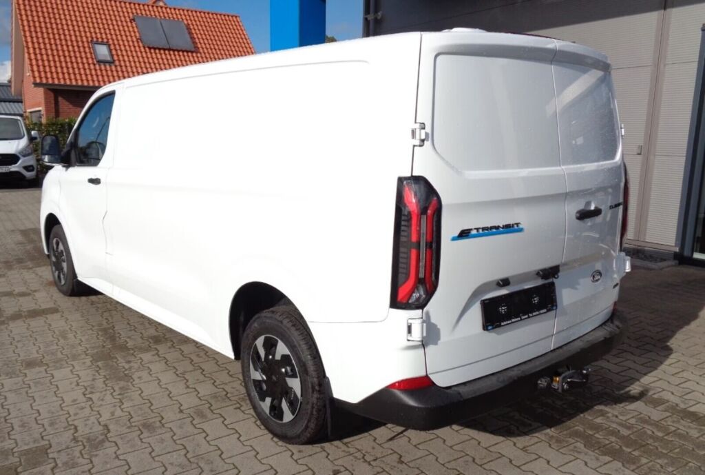 Ford E-Transit Custom 2026 
