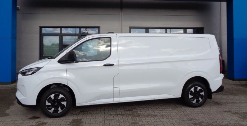 Ford E-Transit Custom 2026 