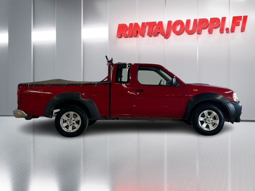 Nissan Cab 2002 Punainen