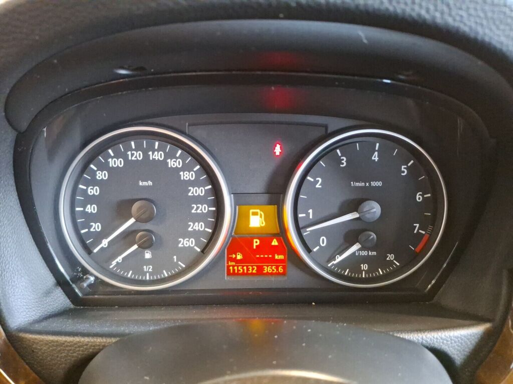 BMW 325 2005 Sininen