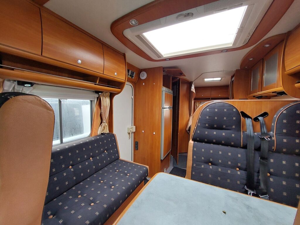 Dethleffs Advantage T 6501 2005 Valkoinen