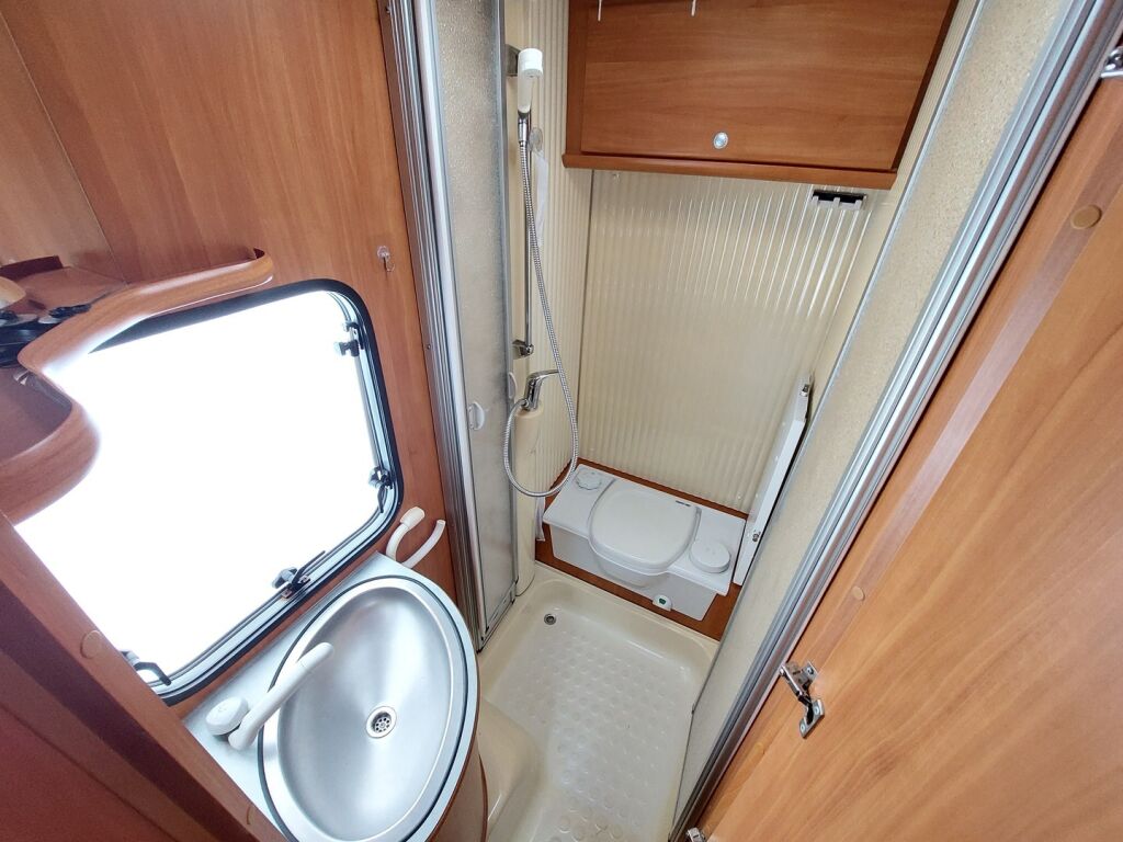 Dethleffs Advantage T 6501 2005 Valkoinen