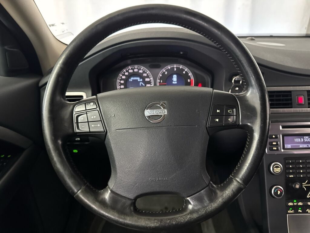 Volvo XC70 2008 Ruskea (beige)