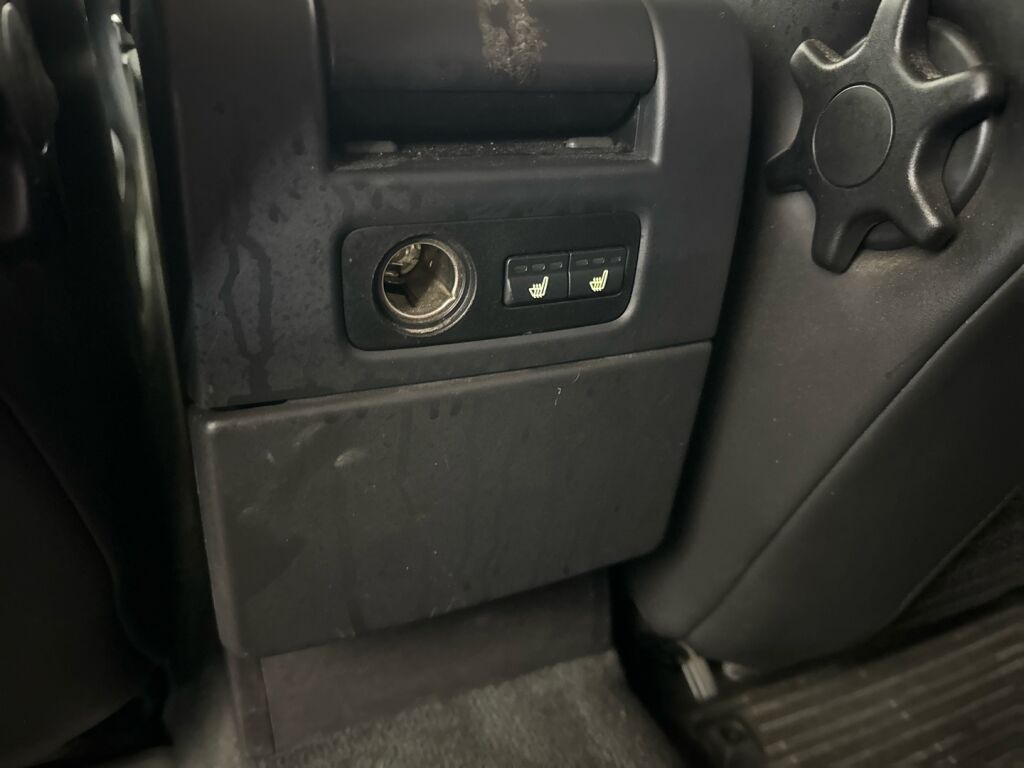 Volvo XC70 2008 Ruskea (beige)