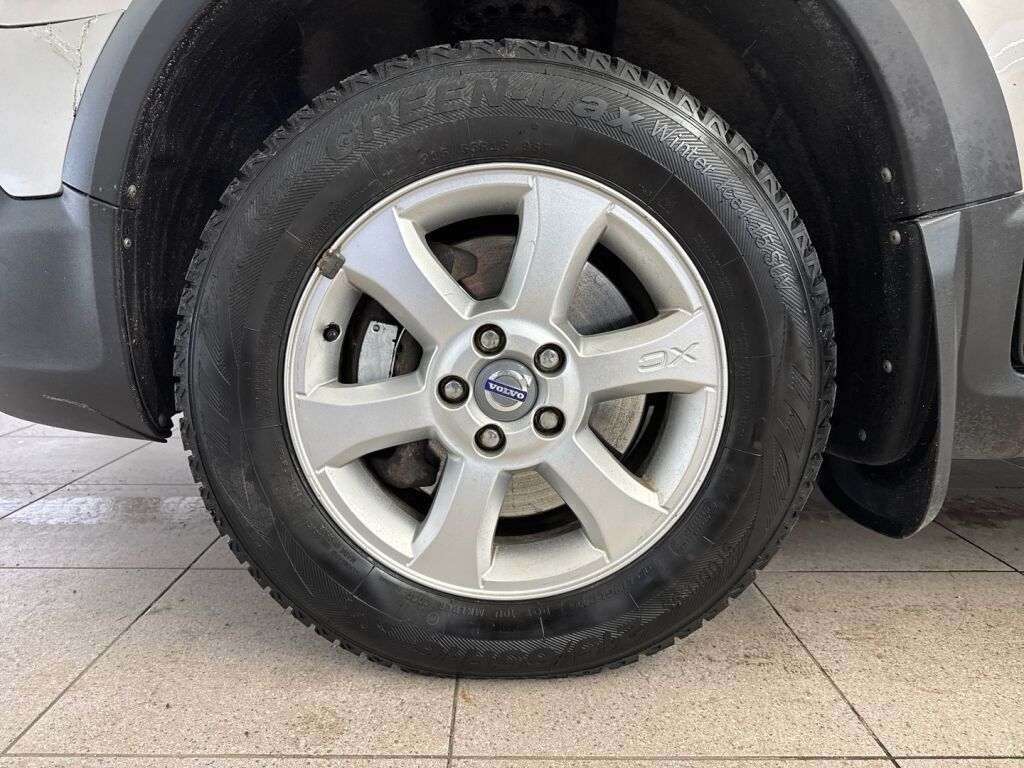 Volvo XC70 2008 Ruskea (beige)