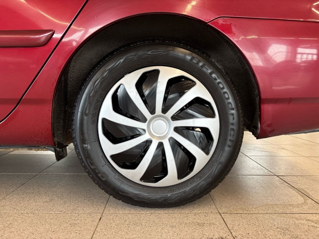 Toyota Corolla 2004 Punainen