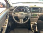 Toyota Corolla 2004 Punainen