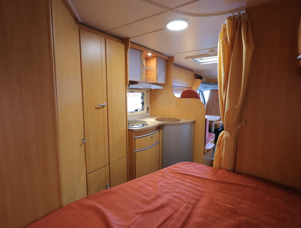 LMC LIBERTY TI 662 2007 Valkoinen