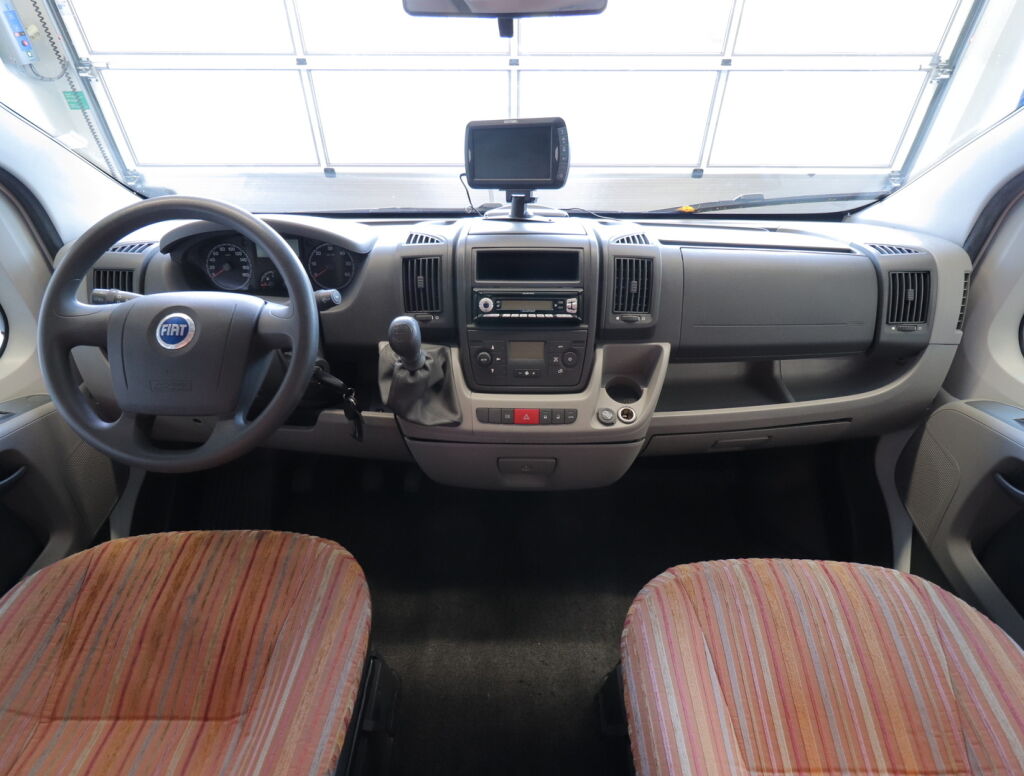 LMC LIBERTY TI 662 2007 Valkoinen