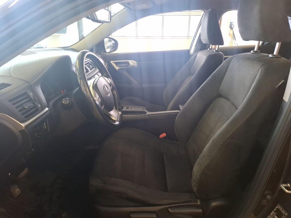 Lexus CT 2011 Harmaa