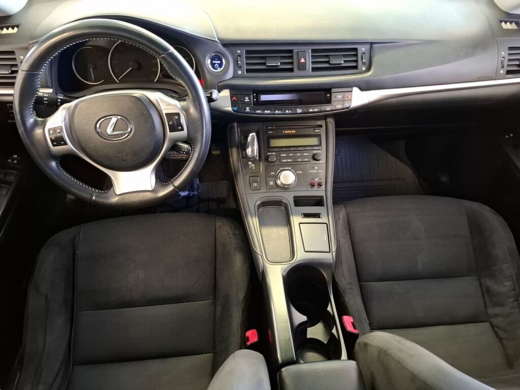 Lexus CT 2011 Harmaa