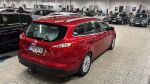 Ford Focus 2011 Punainen