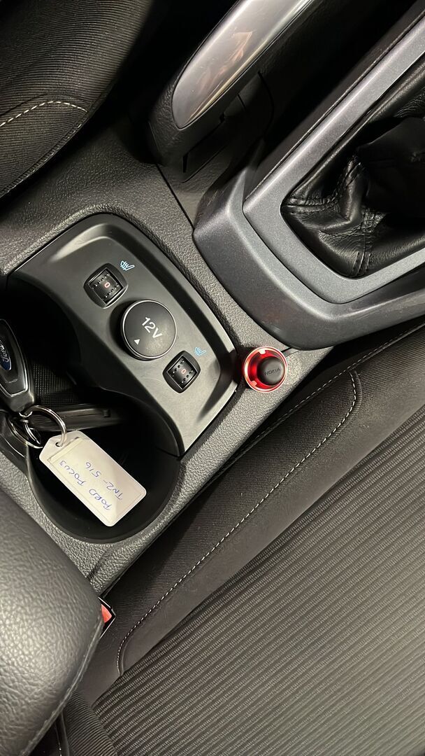 Ford Focus 2011 Punainen