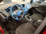 Ford Focus 2011 Punainen
