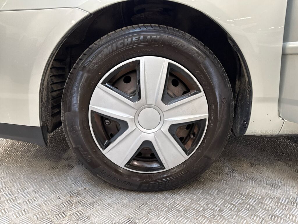 Toyota Corolla 2006 Hopea