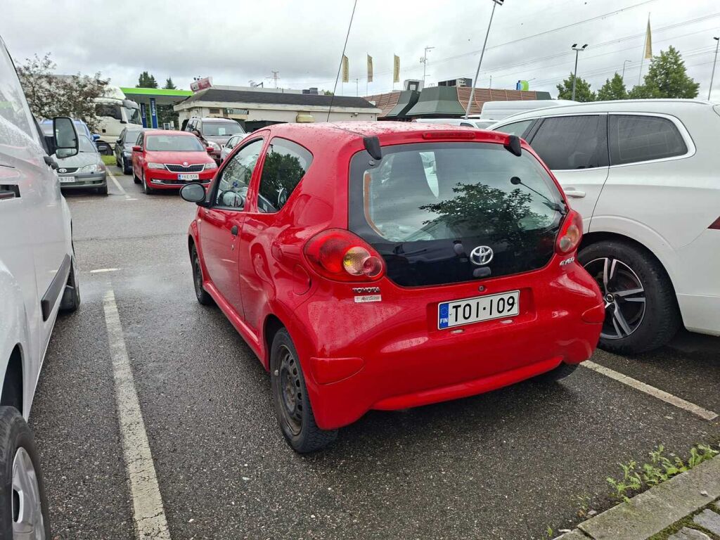Toyota Aygo 2006 Punainen