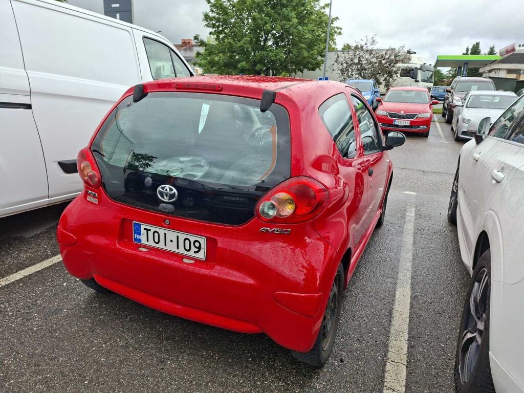 Toyota Aygo 2006 Punainen