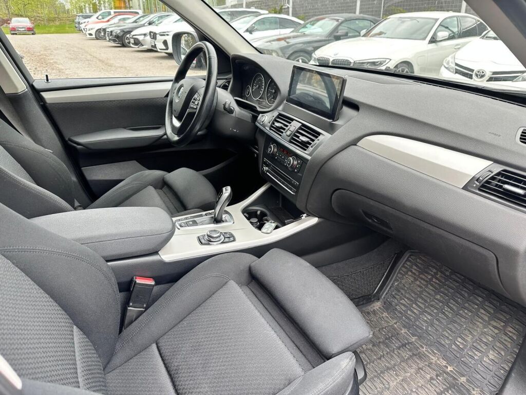 BMW X3 2011 Musta
