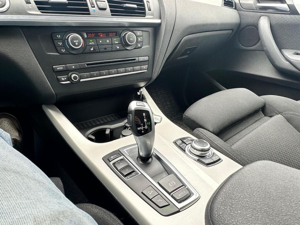 BMW X3 2011 Musta