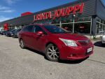 Toyota Avensis 2011 Punainen