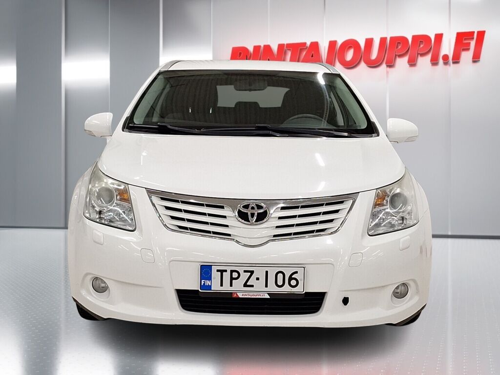 Toyota Avensis 2011 Valkoinen