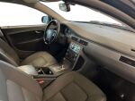 Volvo V70 2011 Musta