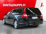 Volvo V70 2011 Musta
