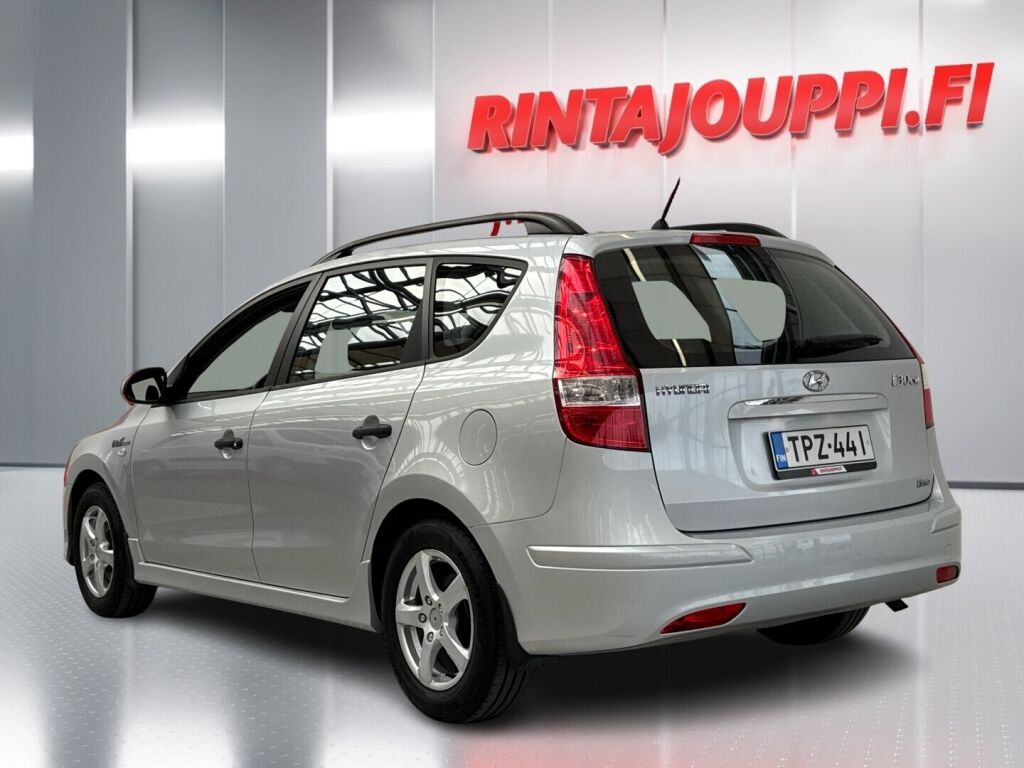 Hyundai i30 2011 Hopea