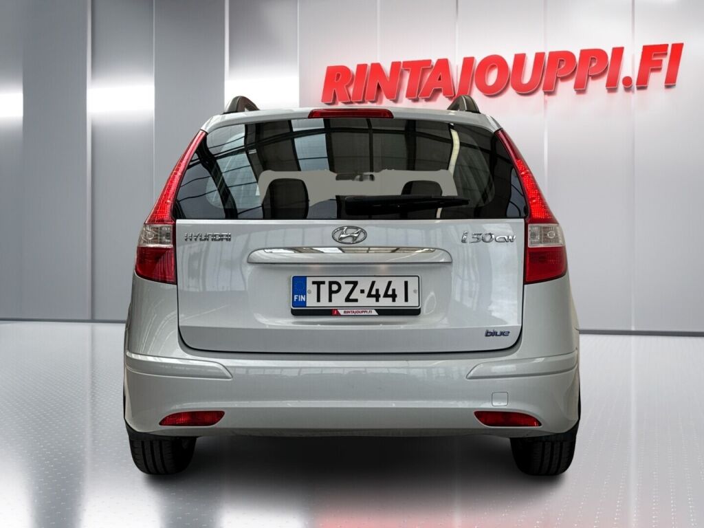 Hyundai i30 2011 Hopea