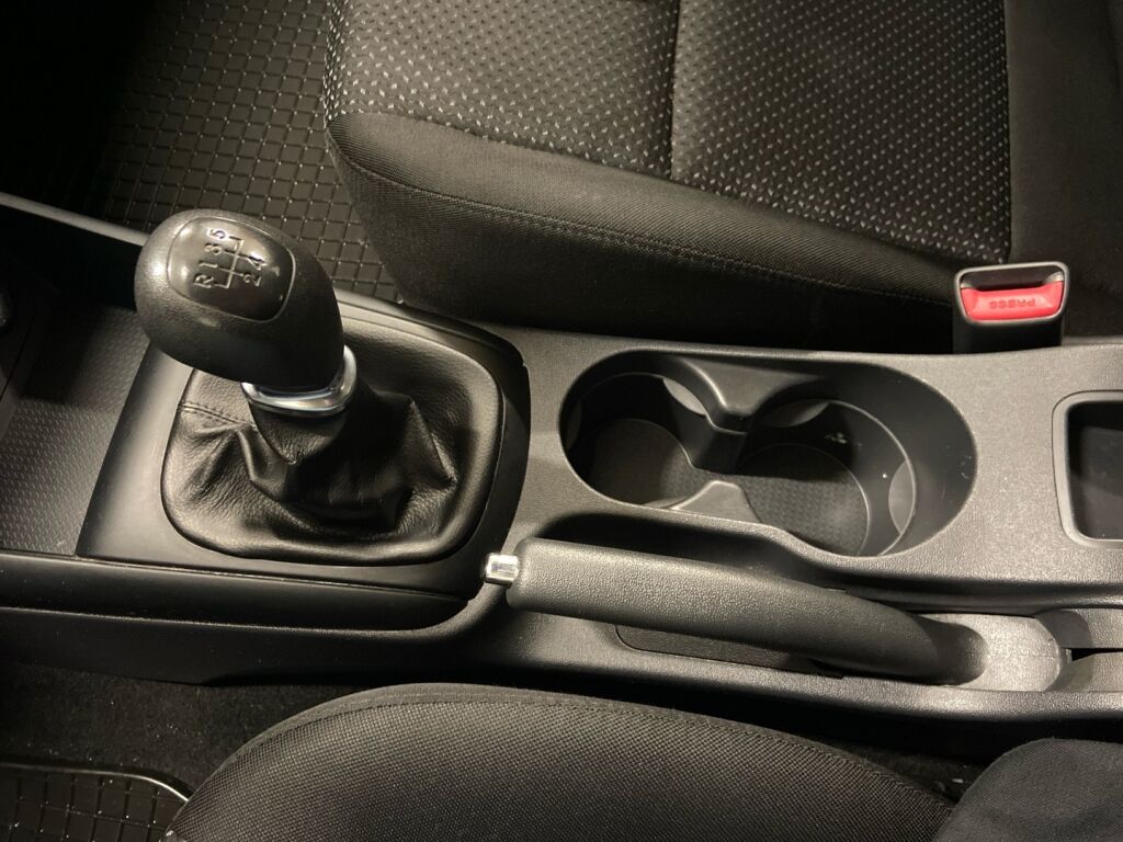 Hyundai i30 2012 Musta