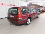 Volvo V70 2004 Punainen