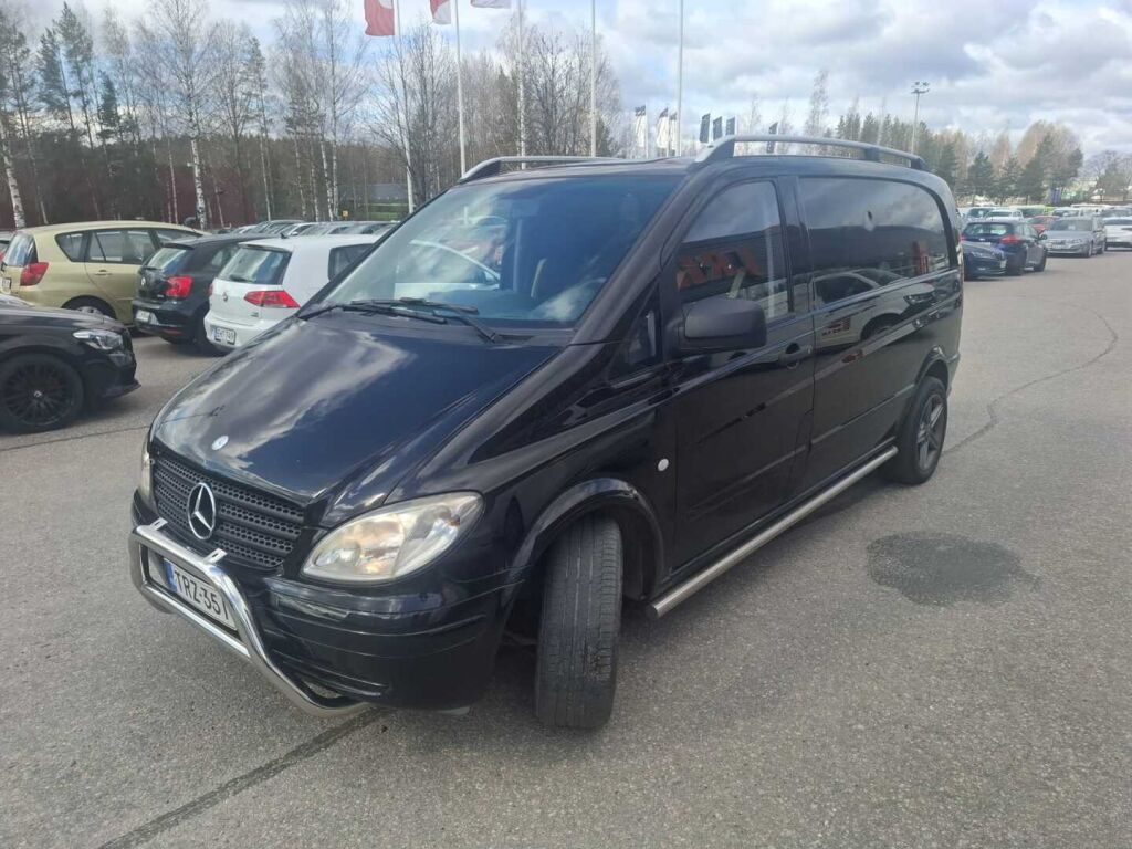 Mercedes-Benz Vito 2010 Musta