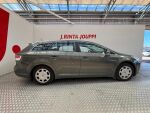 Toyota Avensis 2010 Vihreä