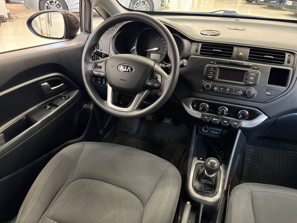 Kia Rio 2012 Ruskea (beige)