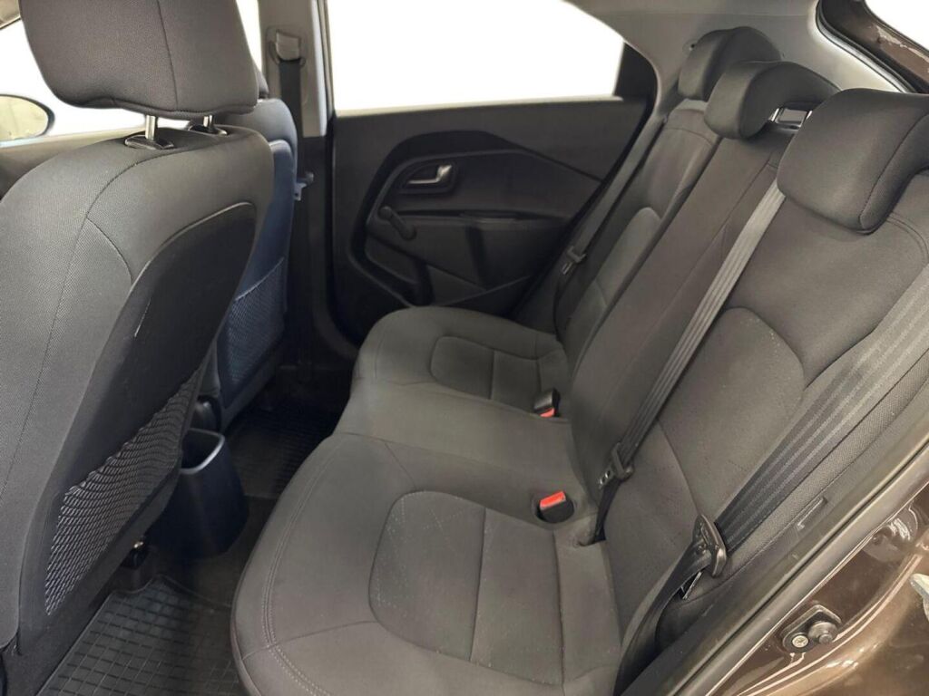 Kia Rio 2012 Ruskea (beige)