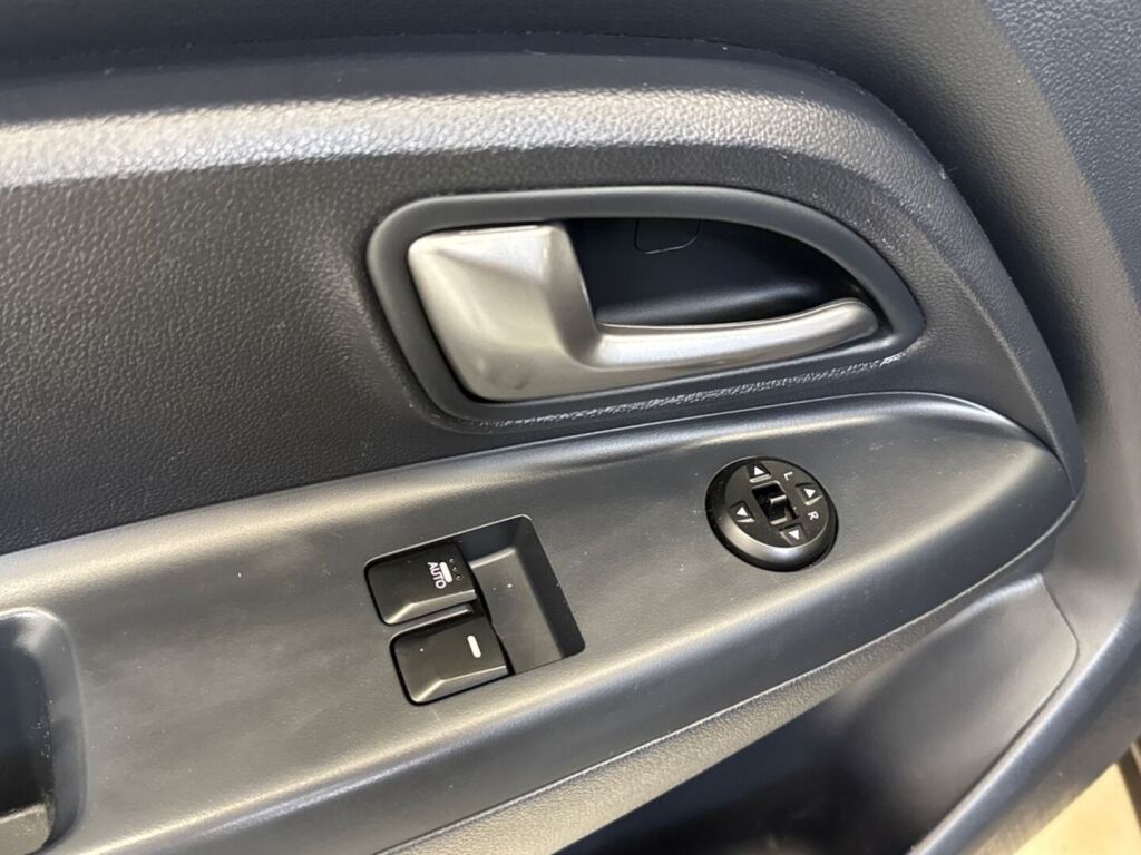 Kia Rio 2012 Ruskea (beige)