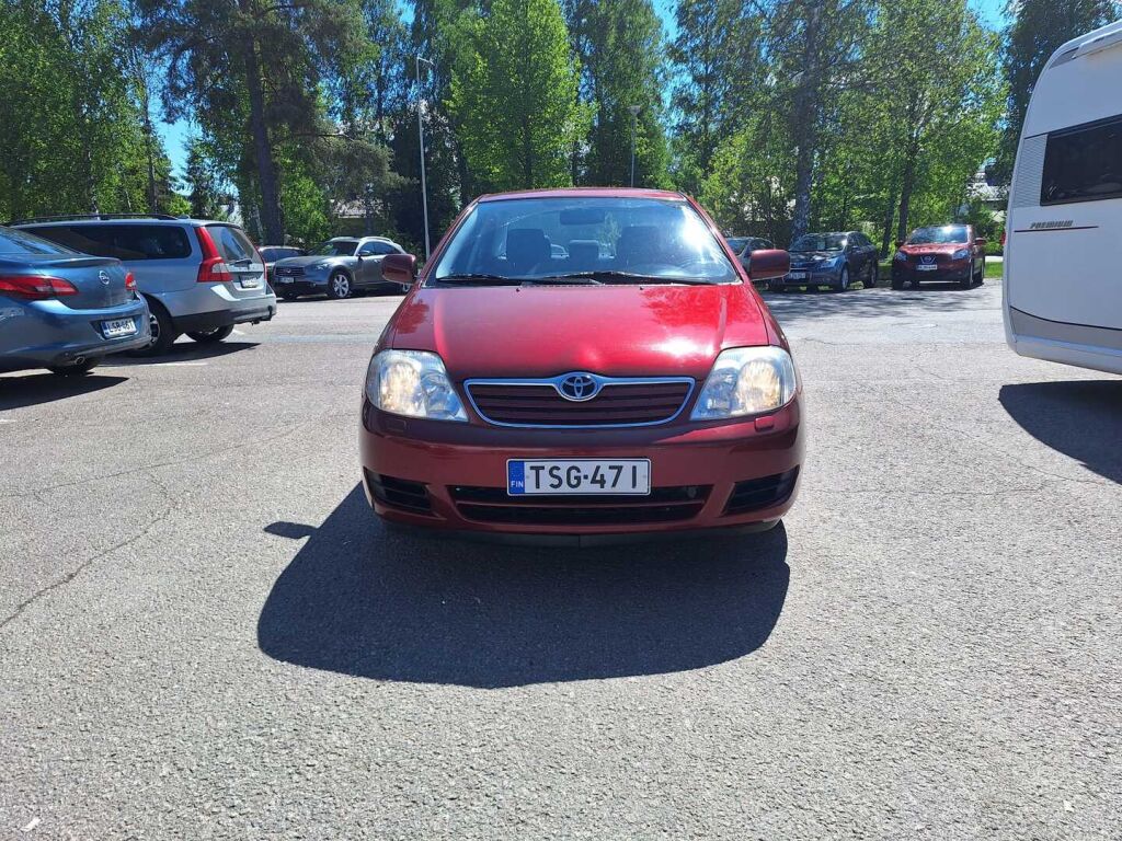 Toyota Corolla 2004 Punainen