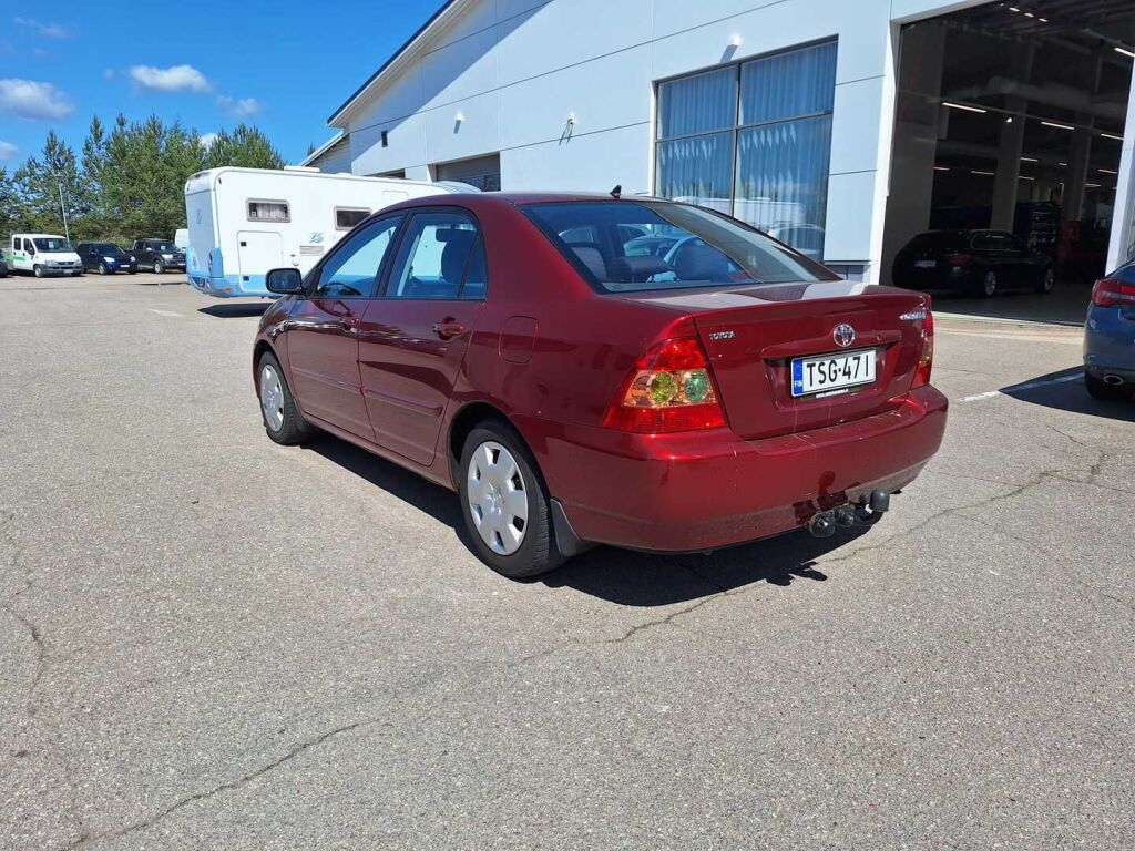 Toyota Corolla 2004 Punainen