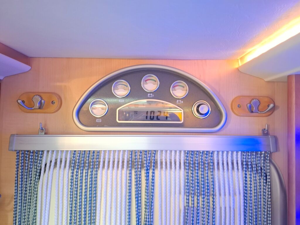 Hobby TOSCANA D 650 FLC 2008 Valkoinen