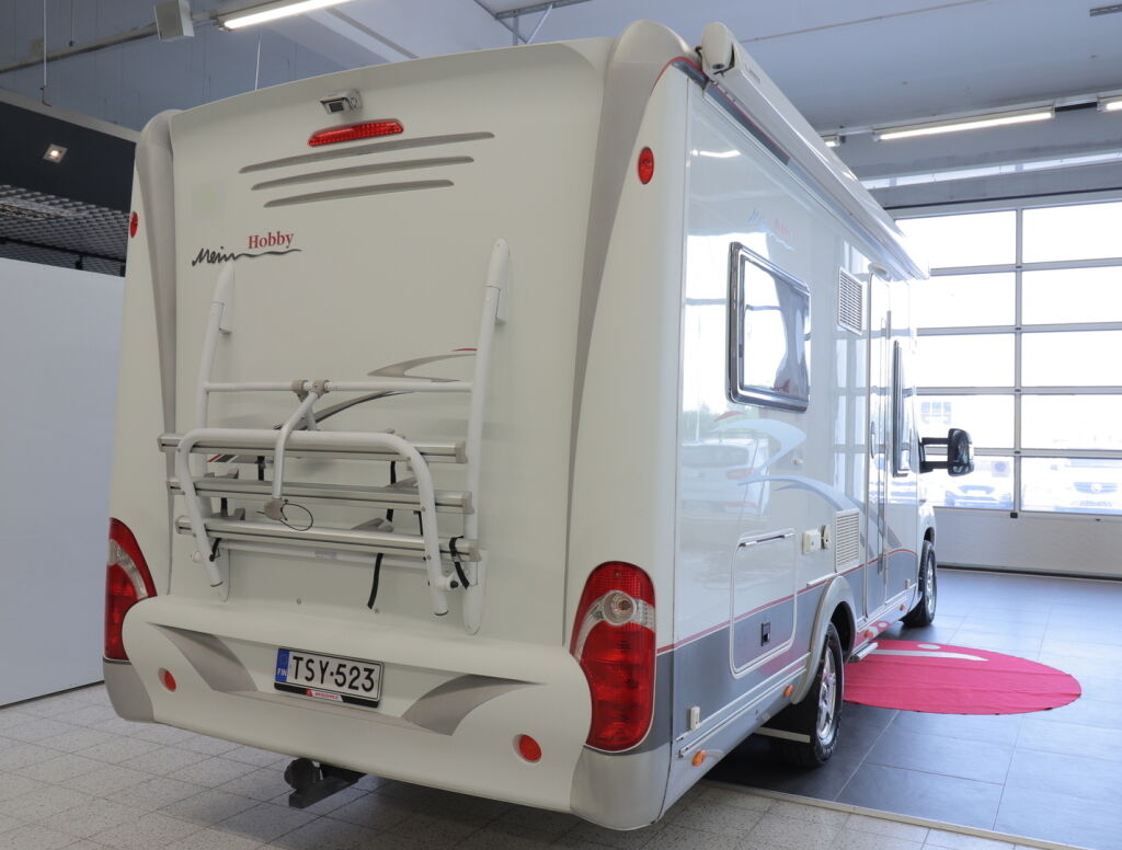 Hobby TOSCANA D 650 FLC 2008 Valkoinen