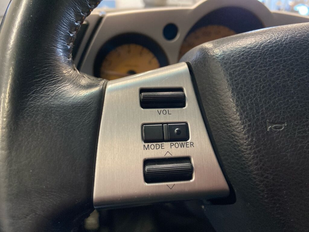 Nissan Murano 2008 Keltainen