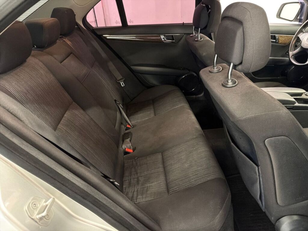 Mercedes-Benz C 2007 Hopea