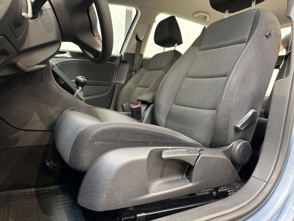Volkswagen Golf 2009 Sininen
