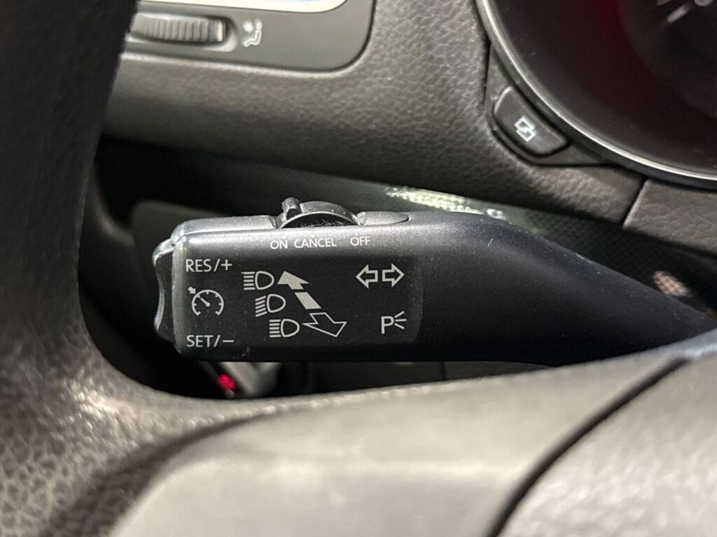 Volkswagen Golf 2009 Sininen