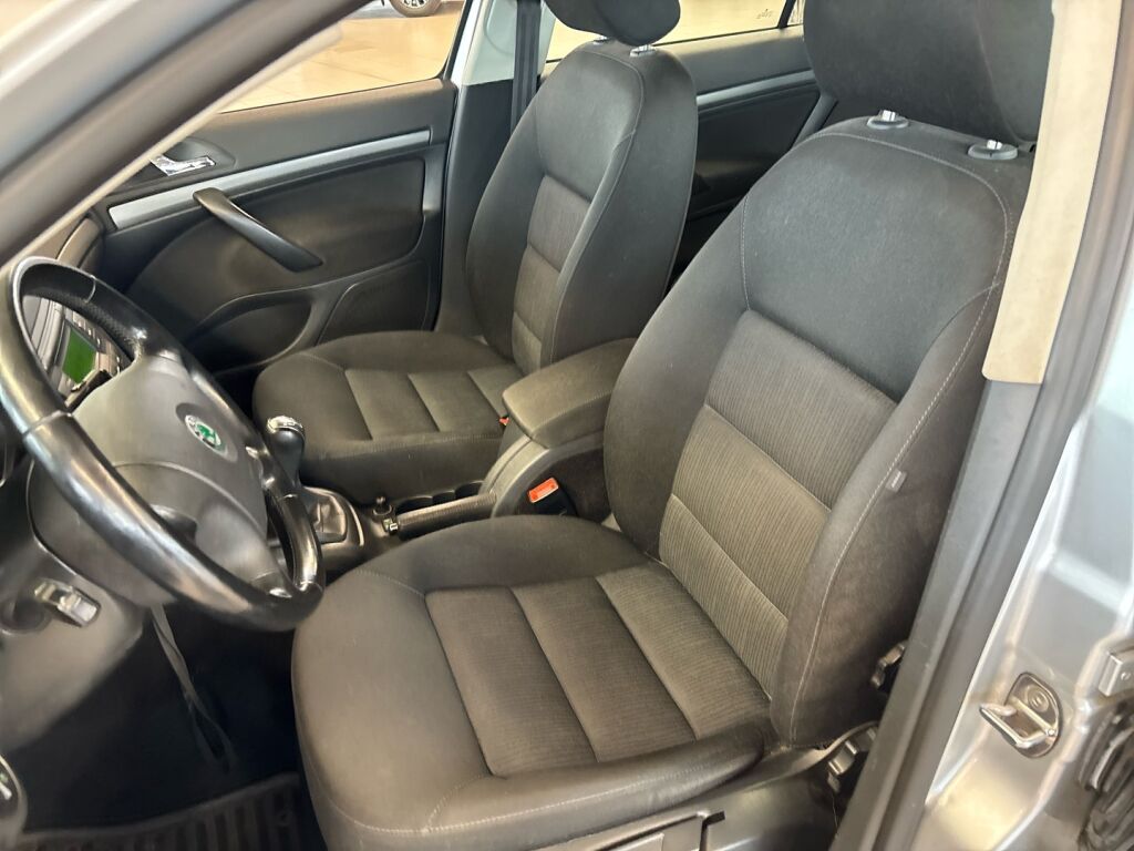 Skoda Octavia 2008 Harmaa